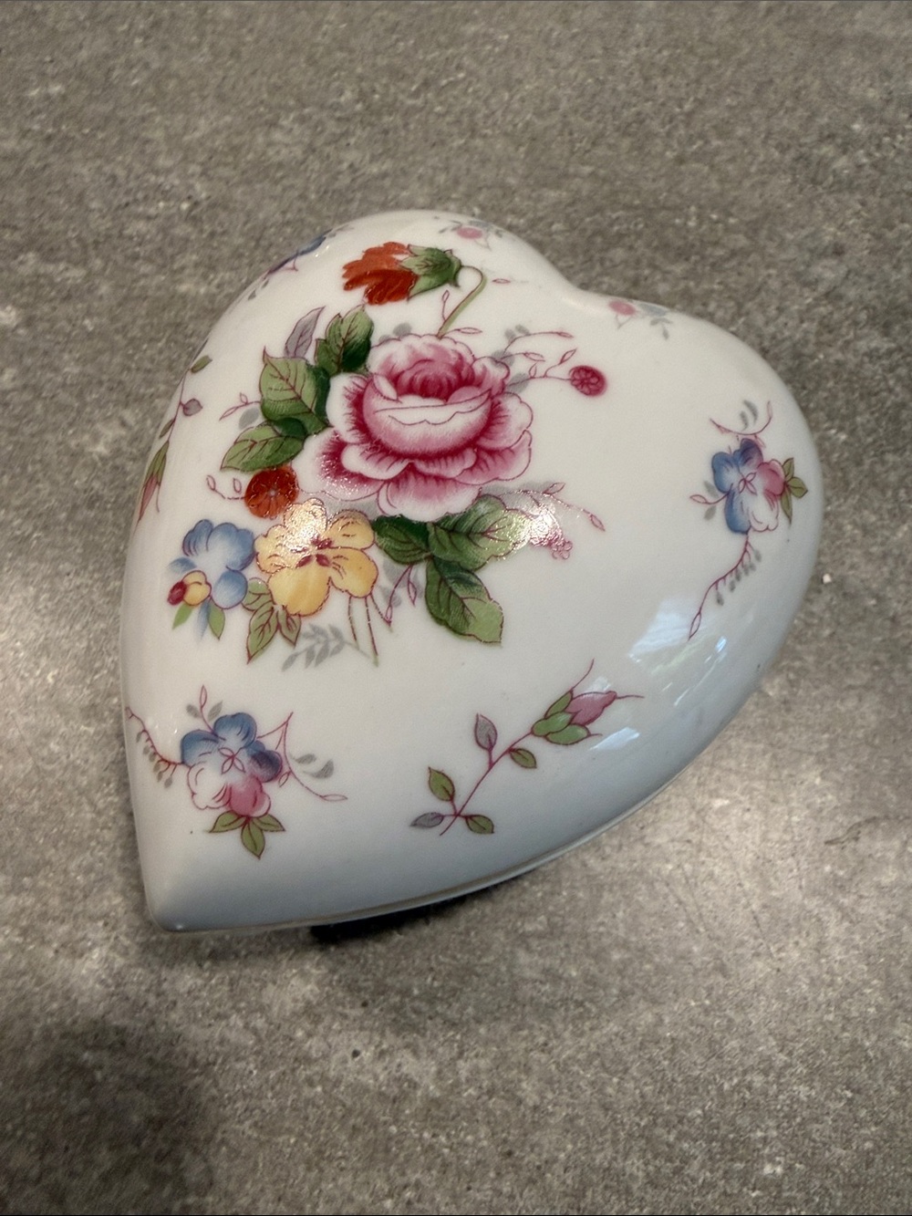 White Porcelain Heart Trinket Box with Pink Floral Motif